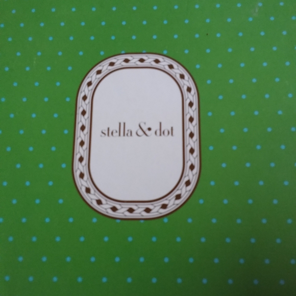 Stella and Dot Somervell necklace, New in Box - Picture 2 of 2